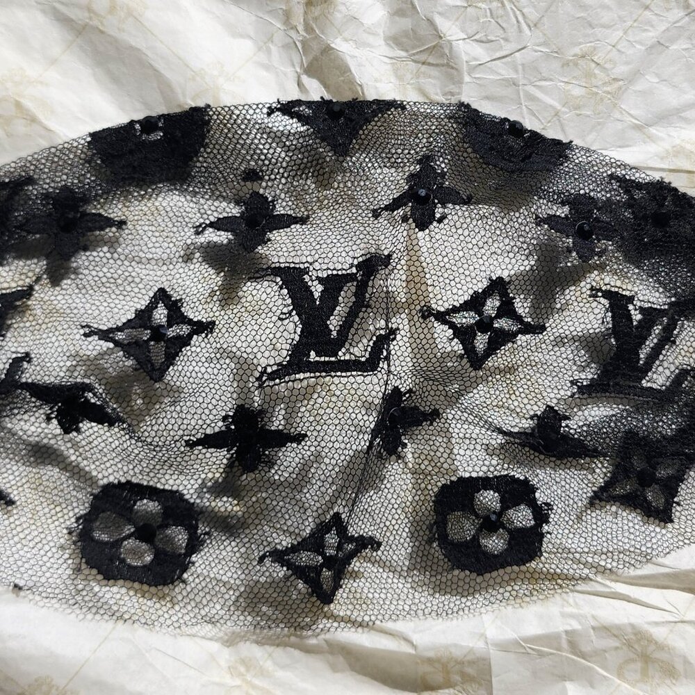 LOUIS VUITTON - EXTREMELY RARE, AUTHENTIC, ICONIC, LACE, MONOGRAM FACE MASK